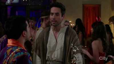 - It's a total chick magnet.
- Uh, - LA to Vegas