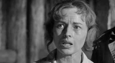 It's a trick.
It's another woman. - The Leech Woman