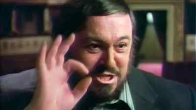 It's about breathing Controlling your diaphragm - Pavarotti