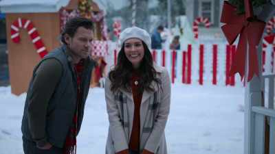 It's all about being friendly,
cheerful, upbeat, and positive. - A Reason for the Season