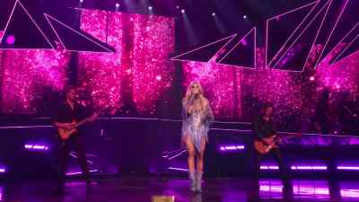 It's all about how you look. - Carrie Underwood: Reflection