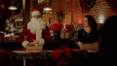 It's all about making
shapes and forms, - Six Degrees of Santa