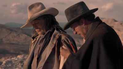 It's all here.
The money's all here. - The Last Outlaw