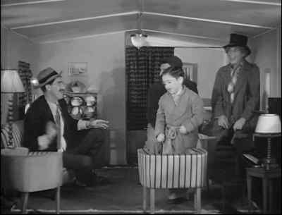 It's all right. - At the Circus