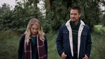 - It's all right, they
gave me their house - Christmas Forgiveness