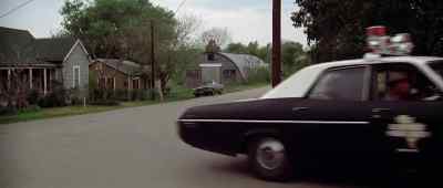 It's all wrong.
Look around you,
for Chrissake. - The Sugarland Express