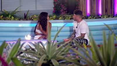 IT'S ALMOST IMPOSSIBLE NOT TO
VIBE WITH SOMEONE LIKE THAT. - Love Island
