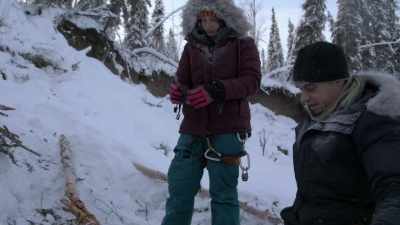 It's almost like they're
putting caution tape up - Life Below Zero: Next Generation