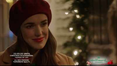 It's also about reflecting
on the past year. - Christmas at the Plaza