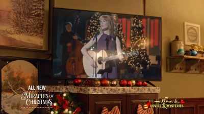 It's always
such an honor to play - Our Christmas Love Song