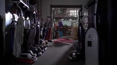 It's an actual store.
Mm-hm. - Breaking Bad