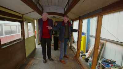It's an identical
copy to that side, - Great Rail Restorations with Peter Snow