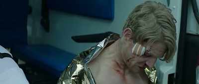 It's an injury
from when I was a child. - Play or Die