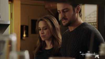 - It's an old mountain saying.
- Yeah, I'm sure. - Winter in Vail