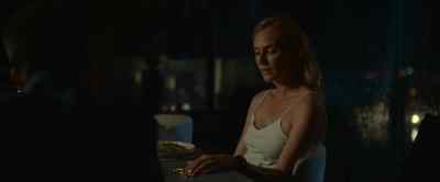 It's Ana's bracelet. - Visions