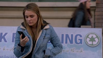 It's Angie Gray. - NCIS