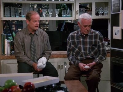 It's asleep, Dad. - Frasier