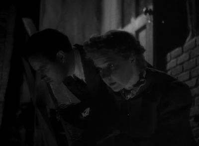 It's awful spooky down here - The Cat and the Canary