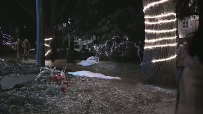 -It's so beautiful here.
-Yes, it is. - Christmas in Pine Valley
