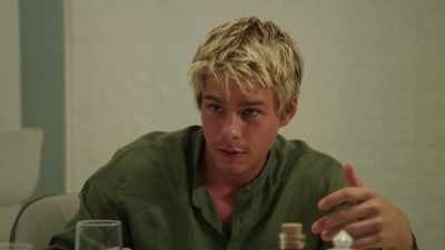 It's been tough,
I really want to help, - Love in the Maldives