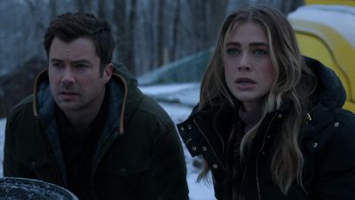 It's Ben. He's here. He's… he's alive. - Manifest