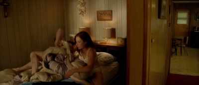 It's Beth. Come on, get up!
-Mommy? - Grey Lady