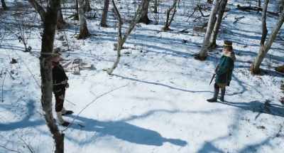 It's better you hand over that corpse. - Golden Kamuy