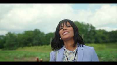 It's better
than condescending Democrats - The Girls on the Bus