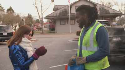 It's big. It's big.
What else can you tell me? - Welcome to Flatch