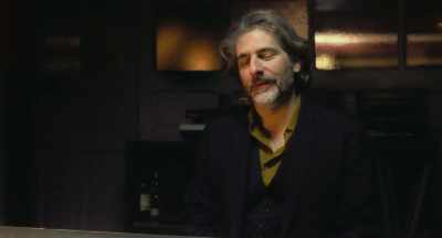 It's business, Bennie.
You and I... - Cabaret Maxime