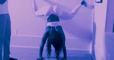 It's called wall call.
Ah, ah, slow down. - 10 Reasons Why Men Cheat