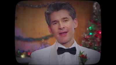 ♪ It's Christmas once again. ♪ - Deck the Halls on Cherry Lane