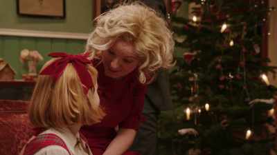 It's Christmas. And do you know
what's even better than receiving? - Teddy's Christmas