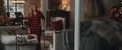 It's Christmas, I rented "The Holiday." - Tell Me Lies