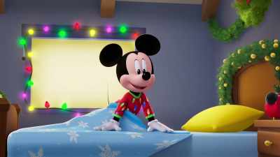 - It's Christmas!
- [Pluto barks] - Mickey and the Very Many Christmases