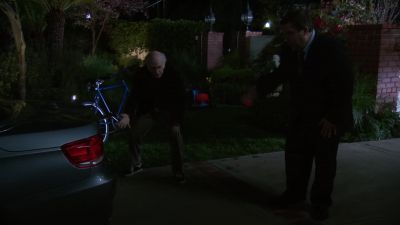 - It's clean.
- Clean. - Curb Your Enthusiasm