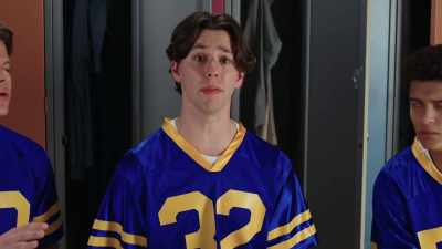 It's cool, Weasel.
People will know when
they see the cheerleaders - Schooled