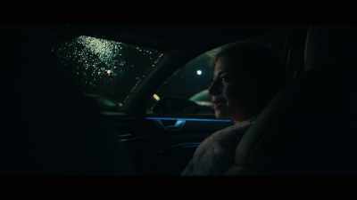 - It's crazy.
- I'm just... I'm hanging on. Really. - The Afterparty