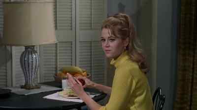 It's dead. - Barefoot in the Park