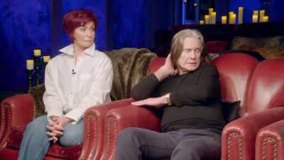 It's definitely a UAP. It's an
Unknown Aerial Phenomenon. - The Osbournes Want to Believe