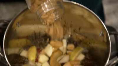  It's delicious. - Moonshiners: Master Distiller