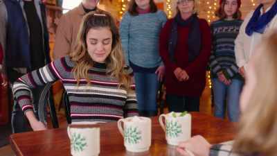 It's down to these three. - Christmas Love Letter