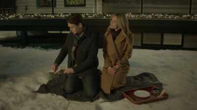 It's Dr. Christmas,
thank you very much. - Meeting Mr. Christmas