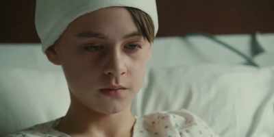 It's essential that you make
sure mom reads my red notebook. - The Book of Henry