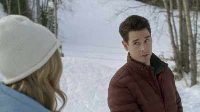 It's faster if we
go down together, - Meeting Mr. Christmas