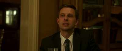 - It's fine.
- I'd like to propose a toast. - Mothers' Instinct