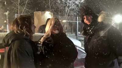 -It's so freezing.
Like, snow is everywhere. - Doc of Chucky