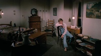 It's frustrating to have these
people in the front yard... - The Waltons