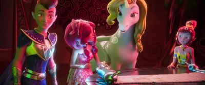 It's another gemstone. - Mia and Me: The Hero of Centopia