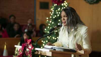 It's giving time this
season to give to others. - A Wesley Christmas